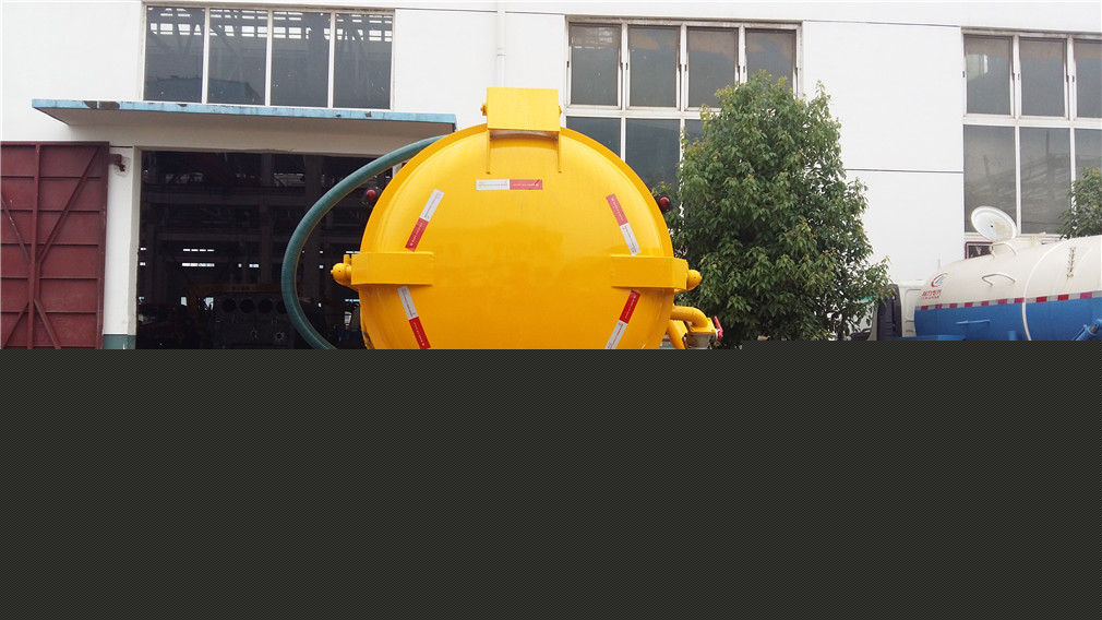 東風(fēng)大多利卡8方清洗吸污車